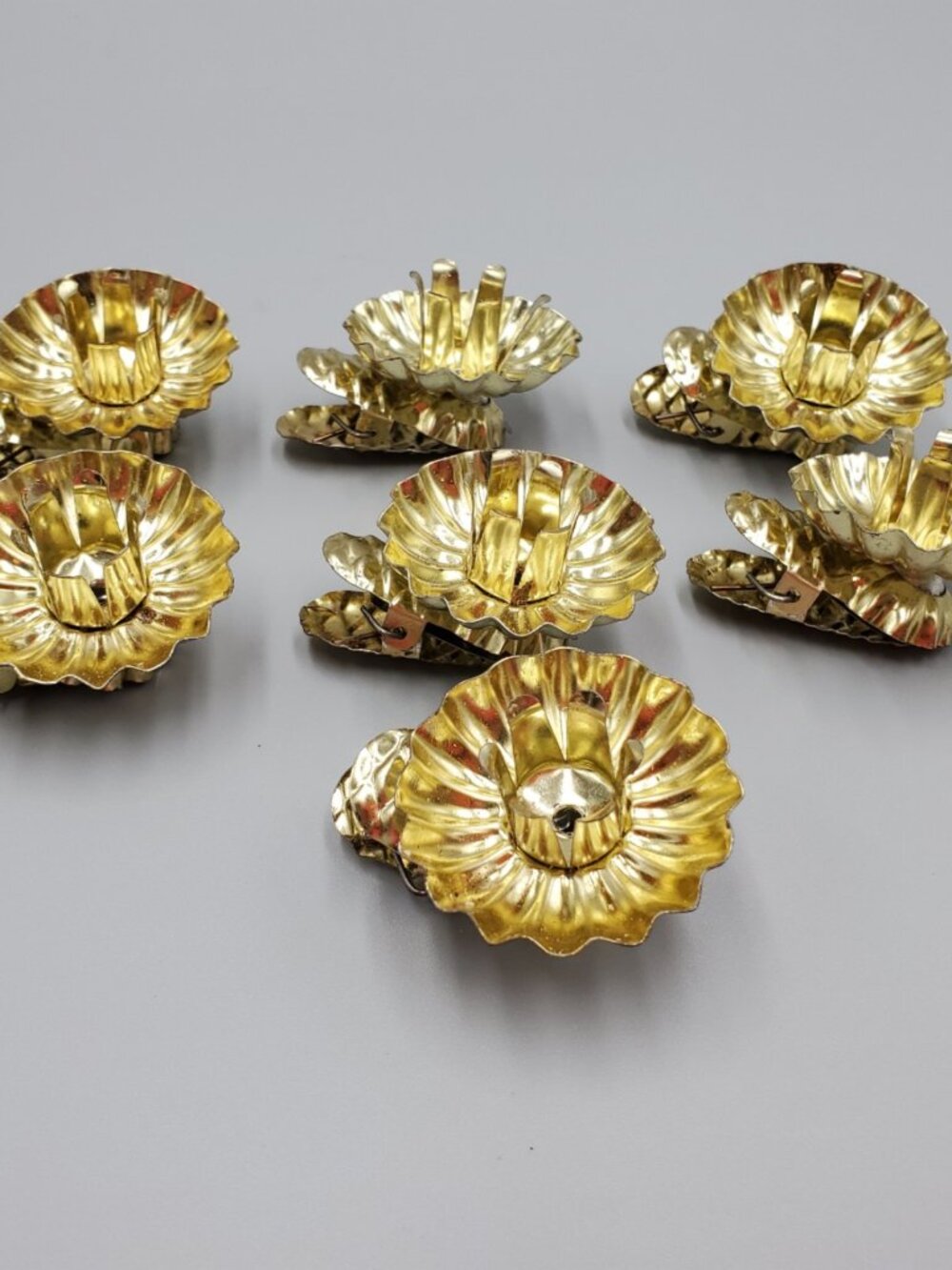 Lot of Vintage Metal Christmas Tree Clip On Pine Cone Candle Holders Goldtone